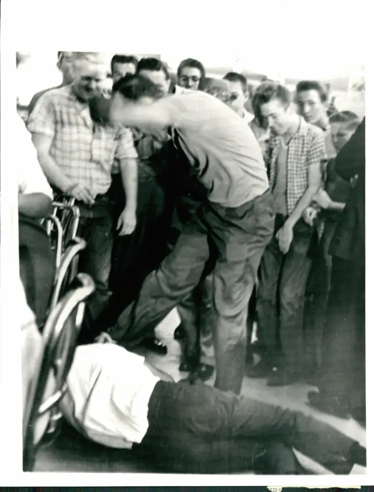 Violent white mob in Jackson, Mississippi preview